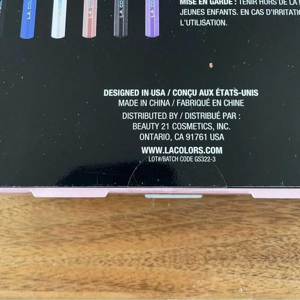 NIP L.A. Colors 7 piece eyeliner set